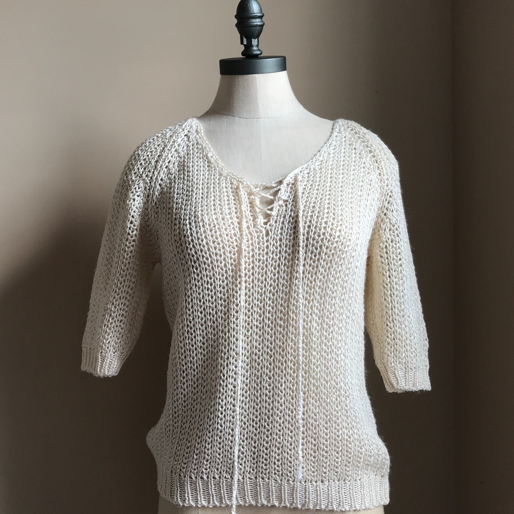 Pick 2 for $10⚡️Ann Wi Lace Up Sweater